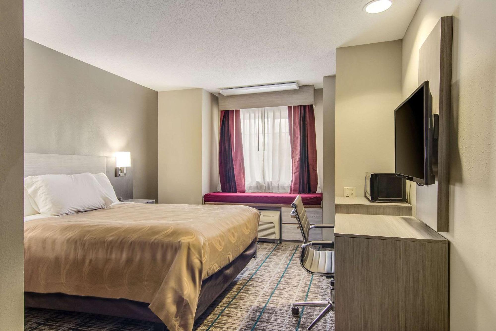 Quality Inn & Suites Grove City-Outlet Mall Ngoại thất bức ảnh